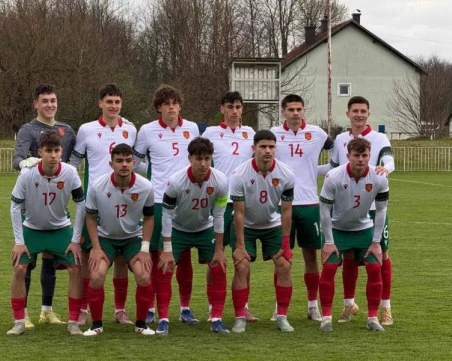 Националите до 19 години загубиха от Испания в европейска квалификация