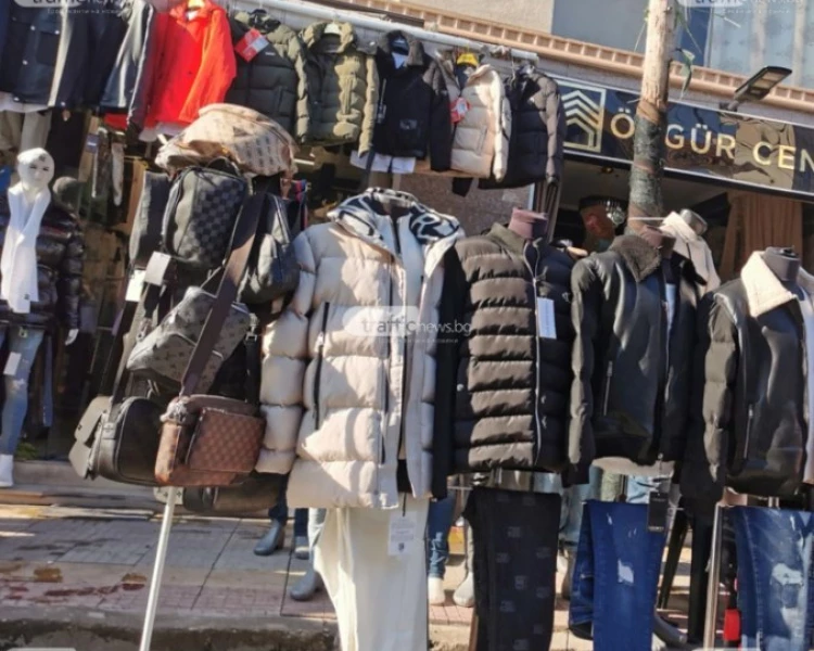 Иззеха близо 30 000 „маркови