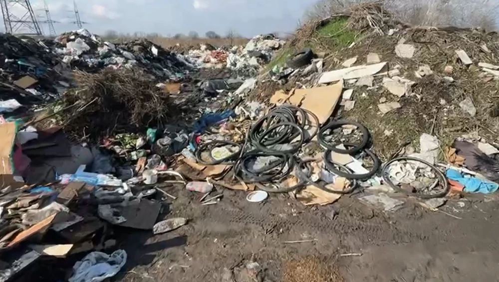 Грешни имоти събориха глобата на кмета на Садово за сметищата край Катуница