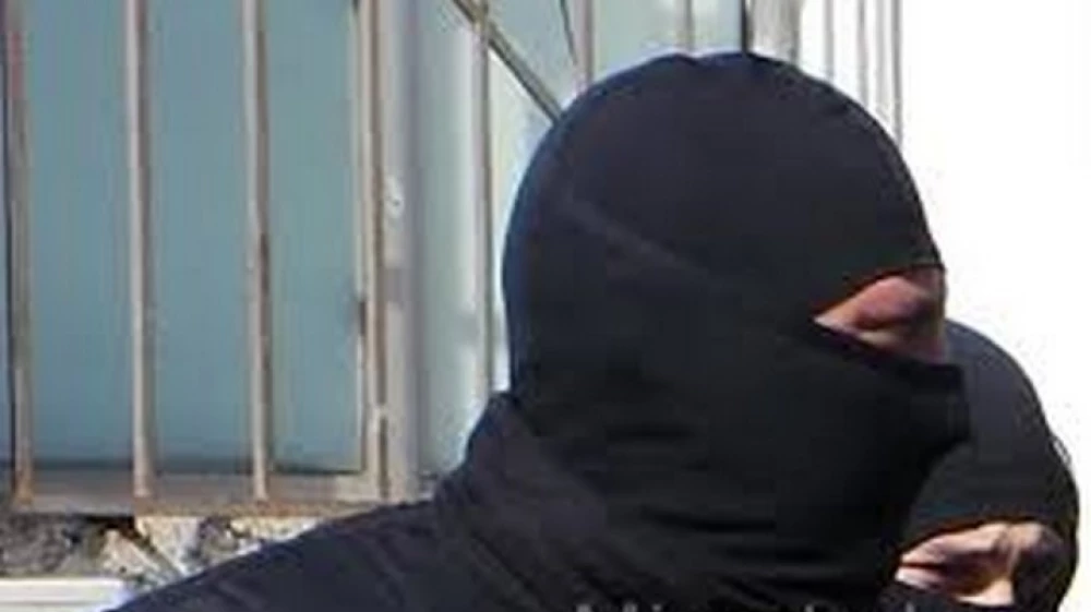 Трима нападнаха семейство архитекти в Марково, полицията мълчи от седмица