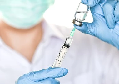 Доц. Вълков: При ваксинационно покритие под 95% рискът от епидемия е реален