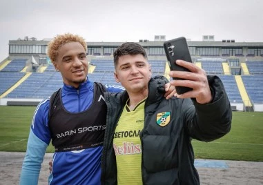 Левски помага на футболен треньор, който пострада при пожарите в Сакар