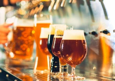 Младото поколение пренаписва бирения пазар у нас: Безалкохолното пиво вече е на мода