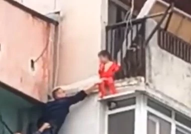 Търсят вариант двете деца от Ямбол да бъдат настанени в едно приемно семейство