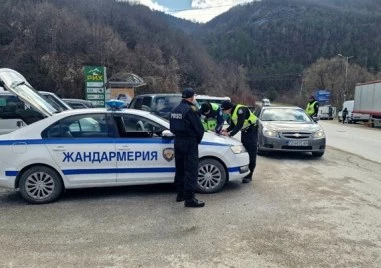 Трима са арестувани заради изборите при полицейска акция в Смолянско