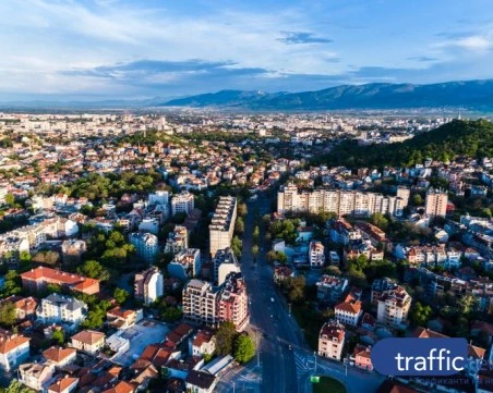 Голяма авария остави високите етажи в Пловдив без вода, част от ж.к. 