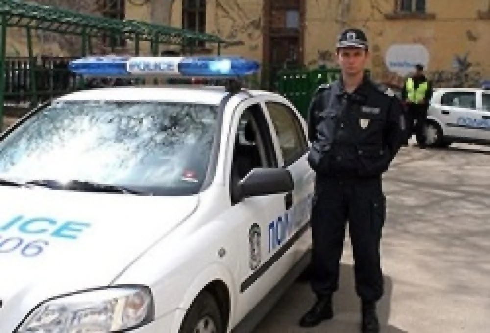 Крадец скочи от терасата в опит да избяга от полицията в София