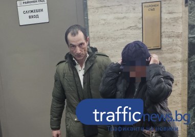 Зрелищен обир в пловдивски магазин: Служители гонят мъж с раница пълна с дрехи, заплашва ги с нож