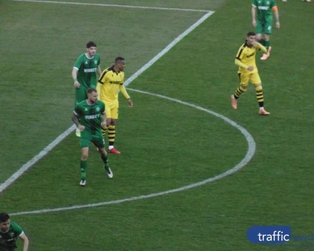 Вижте съставите на Ботев и Спартак Варна