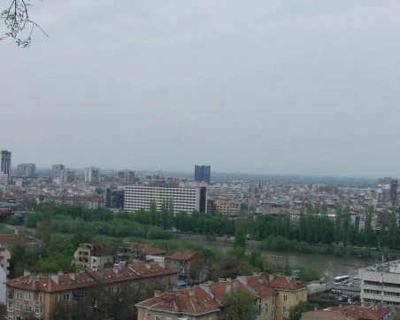 Втори ден без вода по високите етажи в Пловдив: ВиК продължава работа по мащабната авария