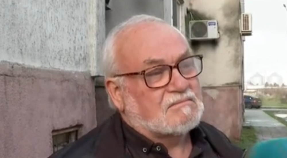 Домоуправителят на блока за дома на семейството, чието дете провисна от тераса: Беше потресаващо