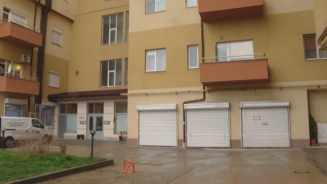 Капанът на евтините имоти: Брокери прибират хиляди евро чрез кухи фирми