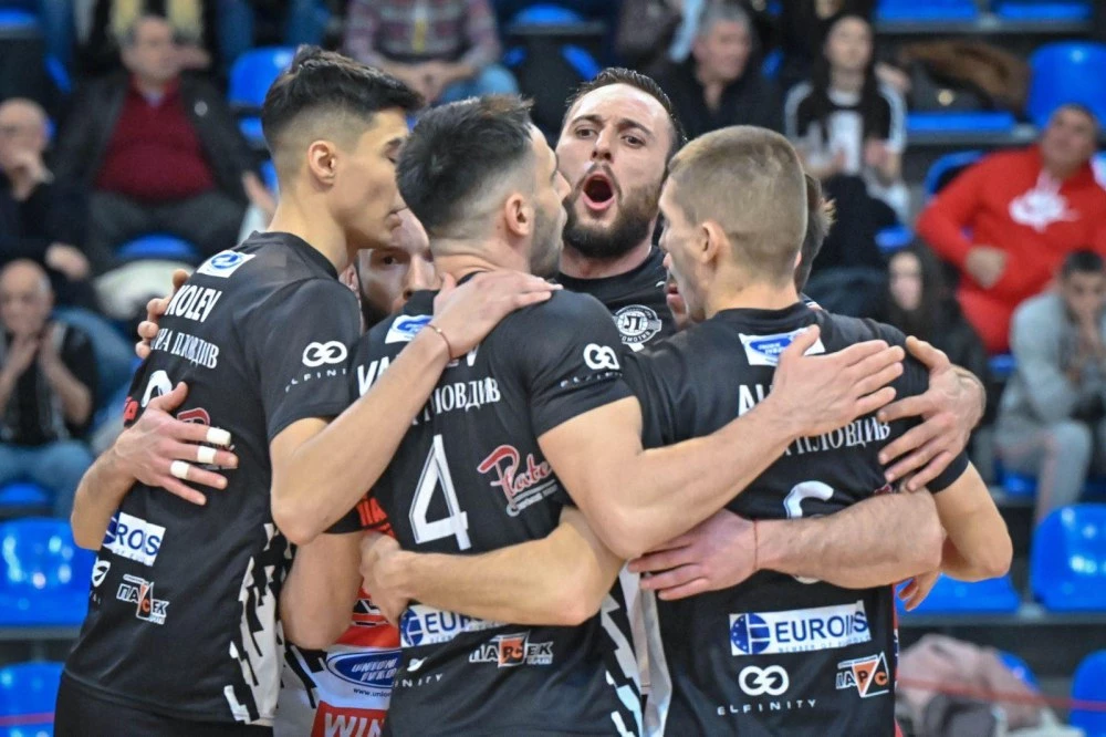 Ударно начало за волейболния Локомотив в полуфиналните плейофи