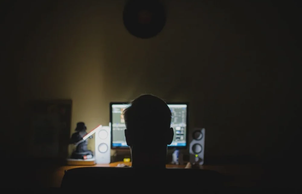 Пловдивски спецполицай е задържан за детска порнография