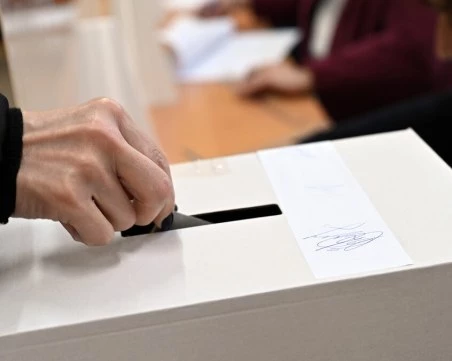 Изтича срокът за подаване на заявления за гласуване по настоящ адрес