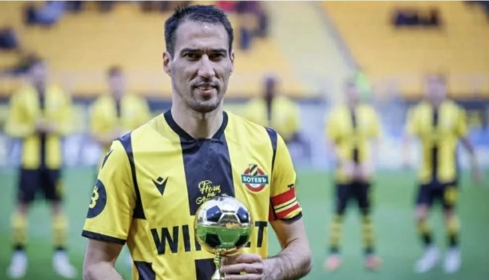 Ивелин Попов става директор в Ботев