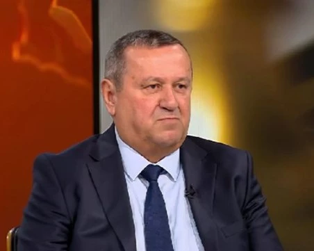 Хасан Адемов: Около 60 000 са подали за помощта от 20 евро, ще бъдат изплатени до средата на април