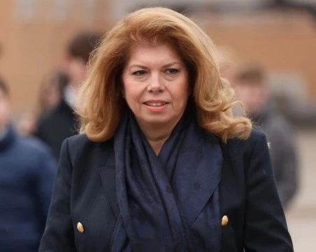 Илияна Йотова по повод Цветница: Да има повече светлина и надежда в дните ни