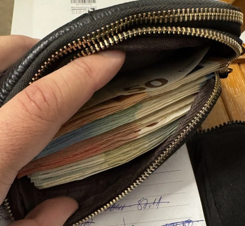 Акция срещу купуването на гласове в Монтана: Откриха списъци и незаконно оръжие