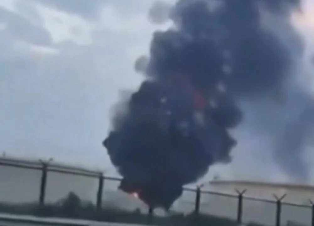 Иран удари рафинерията 