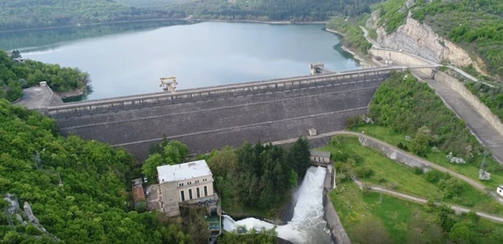 Язовир „Александър Стамболийски