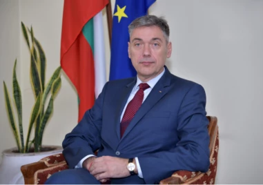 България призова Иран да отвори Ормузкия проток