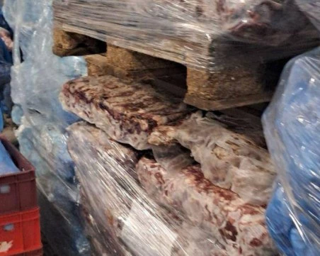 БАБХ разпореди унищожаването на над 6,5 тона храни и спря дейност на предприятие в Соколово
