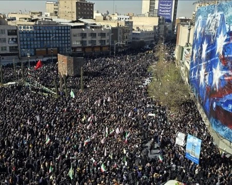 Иран екзекутира мъж заради атака срещу военен обект по време на протест