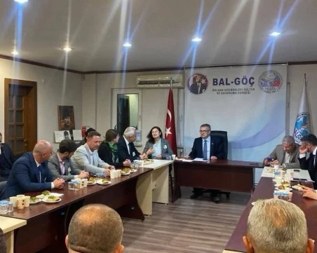 Костадин Костадинов: Демерджиев с турски агенти в Турция, българското знаме липсва