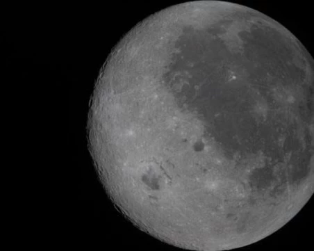 НАСА публикува снимка на Луната от невиждан от Земята ъгъл