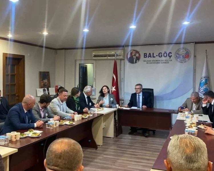 Костадин Костадинов: Демерджиев с турски агенти в Турция, българското знаме липсва