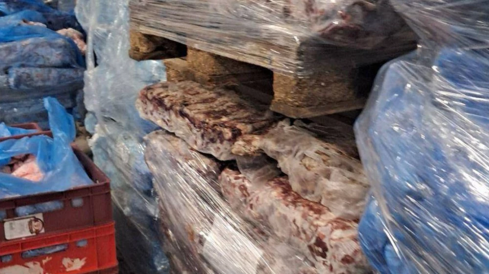 БАБХ разпореди унищожаването на над 6,5 тона храни и спря дейност на предприятие в Соколово