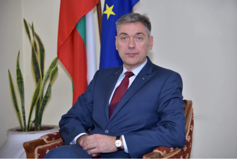 България призова Иран да отвори Ормузкия проток