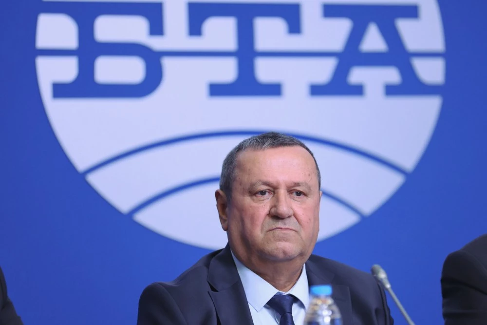 Хасан Адемов: Търси се начин за настаняване на двете деца от Ямбол на едно място