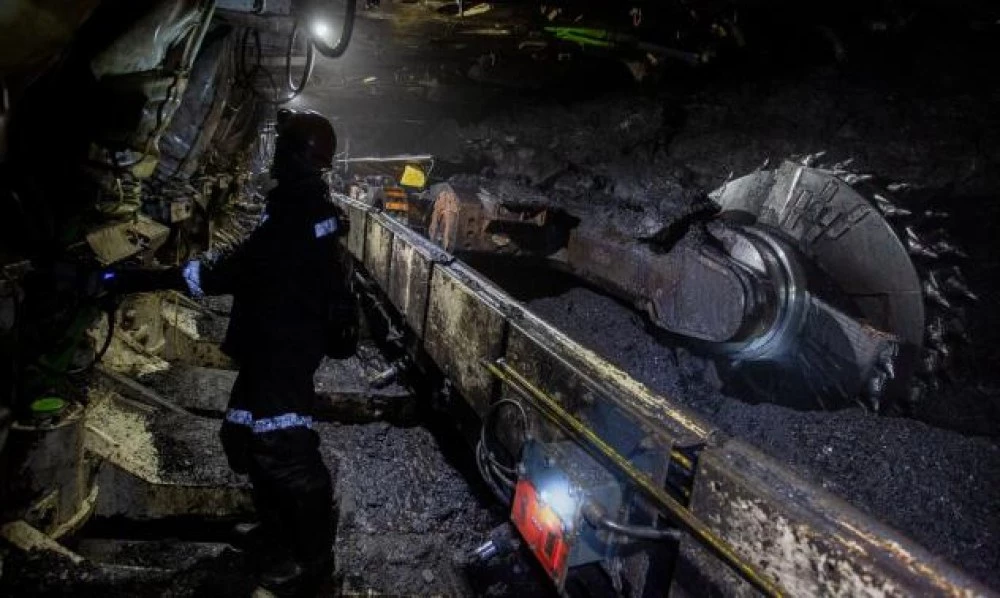Украинска атака по въглищна мина блокира 41 миньори под земята