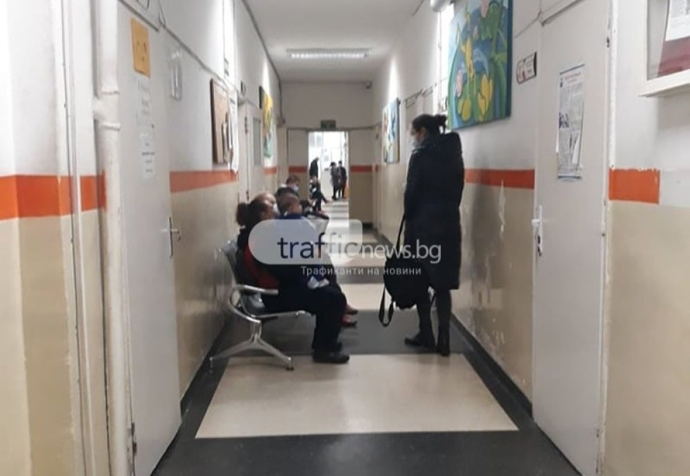 Все повече деца стигат до болница заради грип, целта е 30% да бъдат ваксинирани