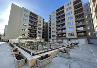 Докато чака ключове за новия си дом: Пловдивчанин откри, че той е станал „нужник за строители