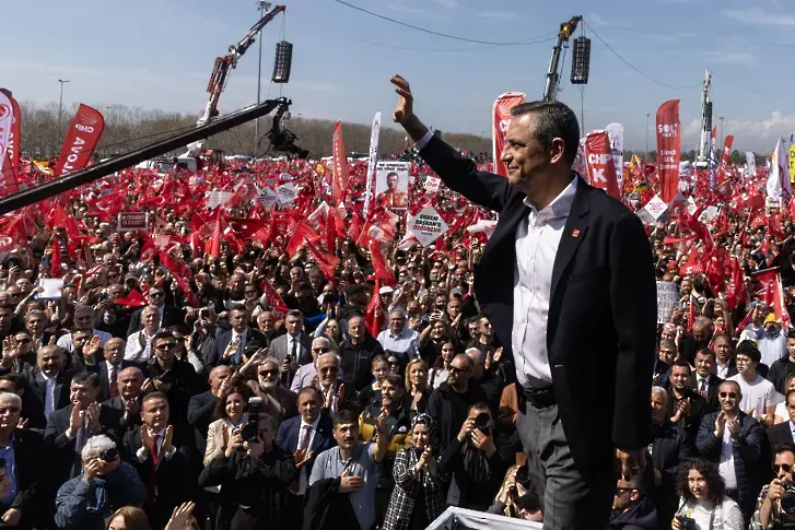 Ново разследване срещу Екрем Имамоглу