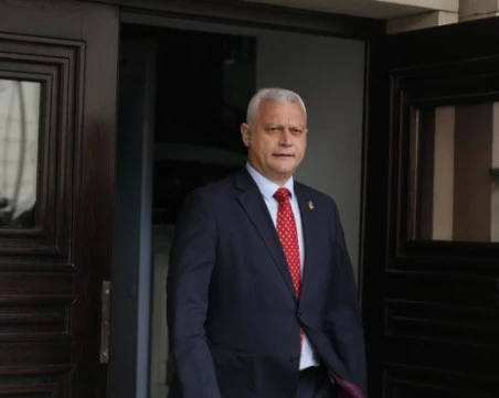 Емил Дечев за архива на Пепи Еврото: Има смущаващи данни