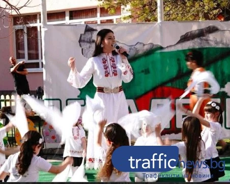 Великденска хоротека събра поколения в Пловдив СНИМКИ