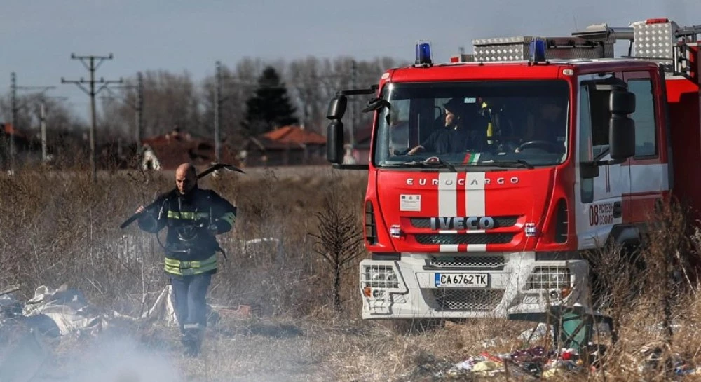54 пожара са потушени за денонощие, един човек е пострадал