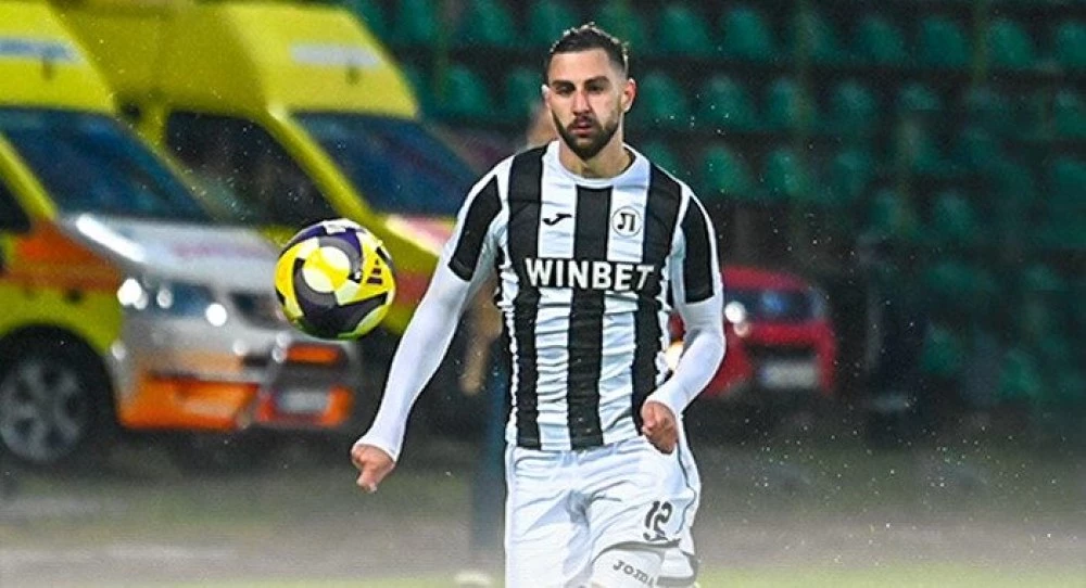 Официало: Титуляр от Локо аут за дербито