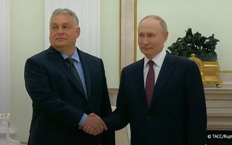 Орбан предложил на Путин да стане мишката, която помага на лъва