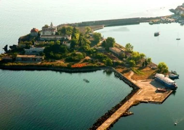 Кабинетът върна управлението на остров Св. св. Кирик и Юлита на Министерство на културата