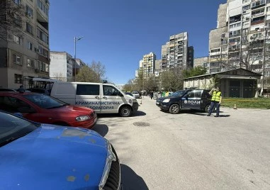 Зловеща находка в ЖР Тракия! Клошар откри човешки останки в чувал в контейнер за боклук