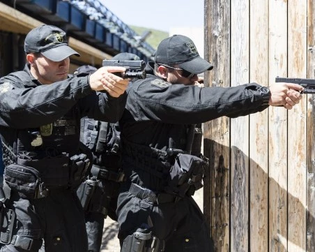 Арестуваха опасен наемен убиец, издирван с 