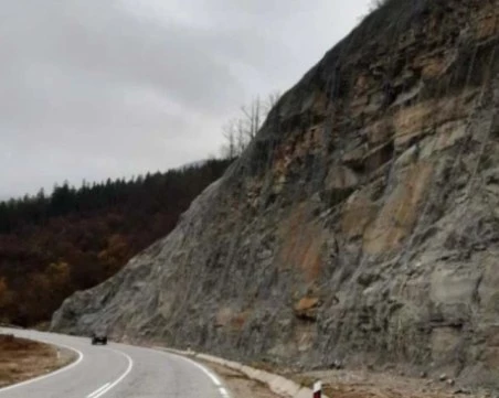 Катастрофа блокира Прохода на Републиката, има жертва и ранени