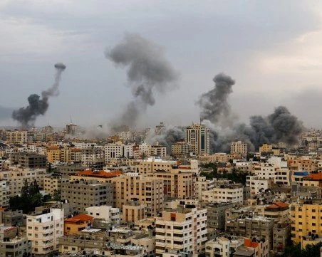 САЩ: Иранската отбранителна индустрия е напълно унищожена