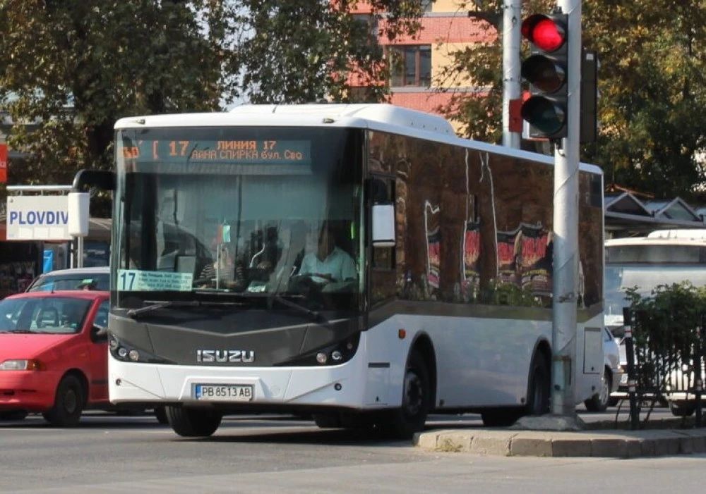 Авариен ремонт на ВиК затваря северното платно на бул. 