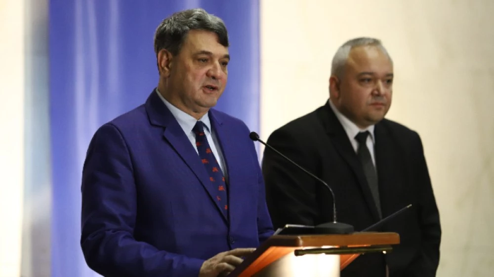 От Държавна сигурност до листата в Пловдив: Знаеше ли Радев за миналото на Петър Тодоров?